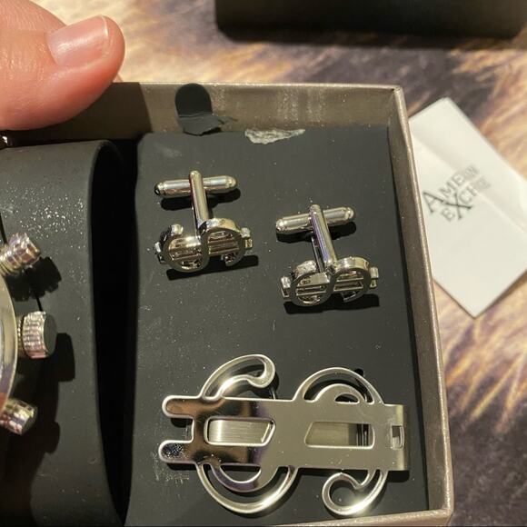 American Exchange Watch, Cuff Links & Tie Clip Set Metal Alloy Watch - Picture 7 of 15